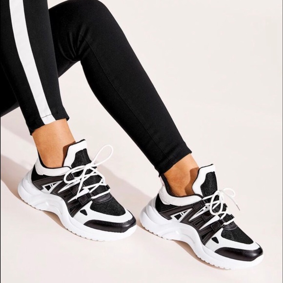 Shoes - 2 for 25$ 🤑 Chunky Sneakers